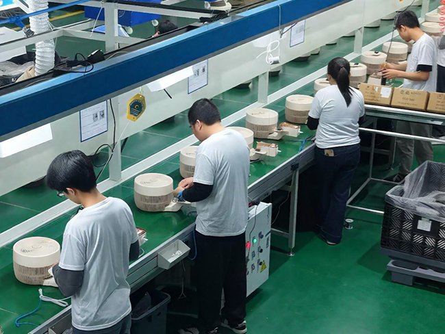 從高校畢業(yè)生到電商公司CEO:大學(xué)生創(chuàng)業(yè)者在拼多多帶動大批就業(yè)